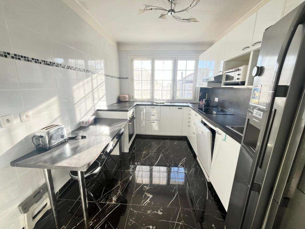 Maison à BONNEUIL-SUR-MARNE