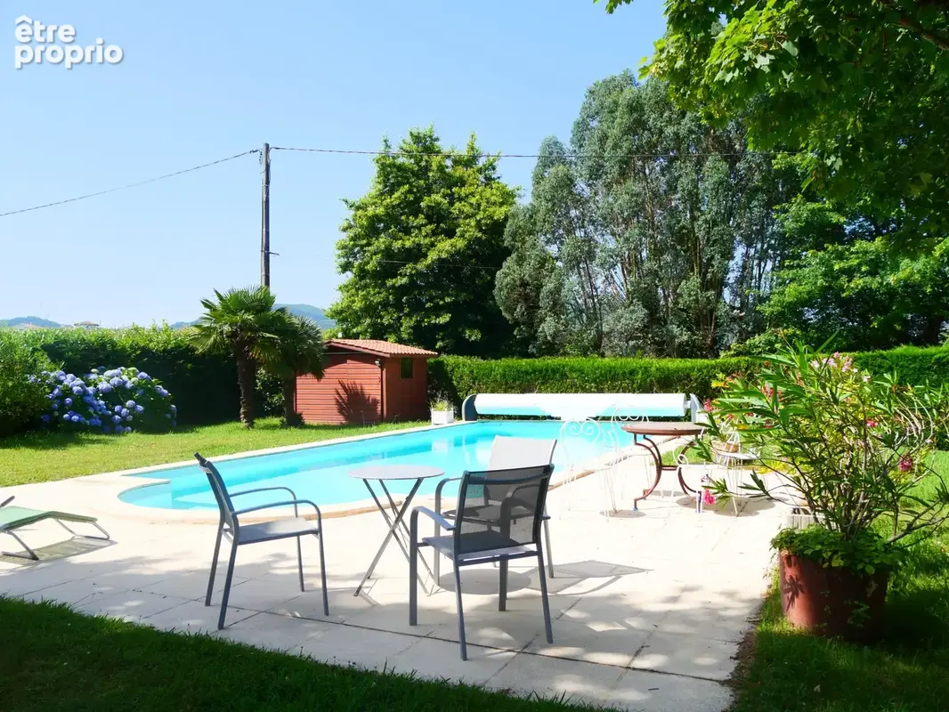 Magnifique maison avec piscine et jardin arboré - URRUGNE - photo 27