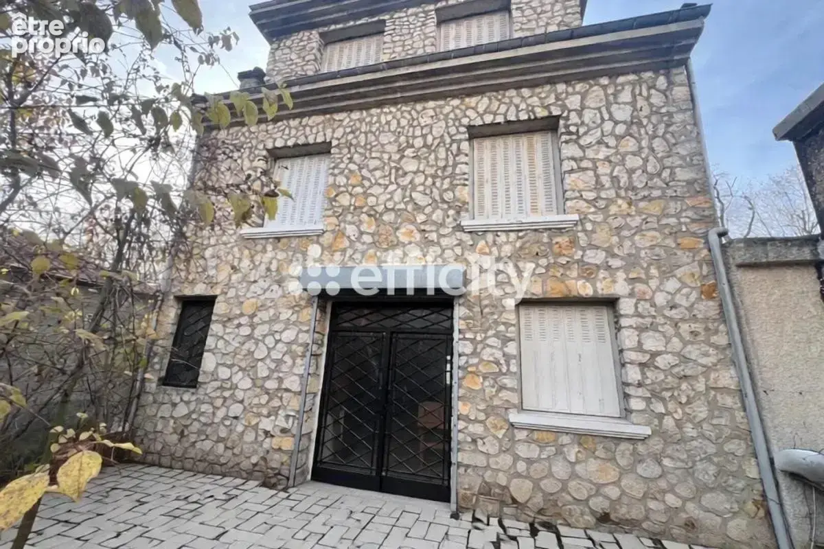 Maison 11 pièces 250 m² à vendre à Villetaneuse (93430) - photo 2