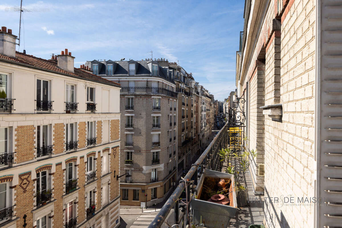 Appartement à PARIS-20E