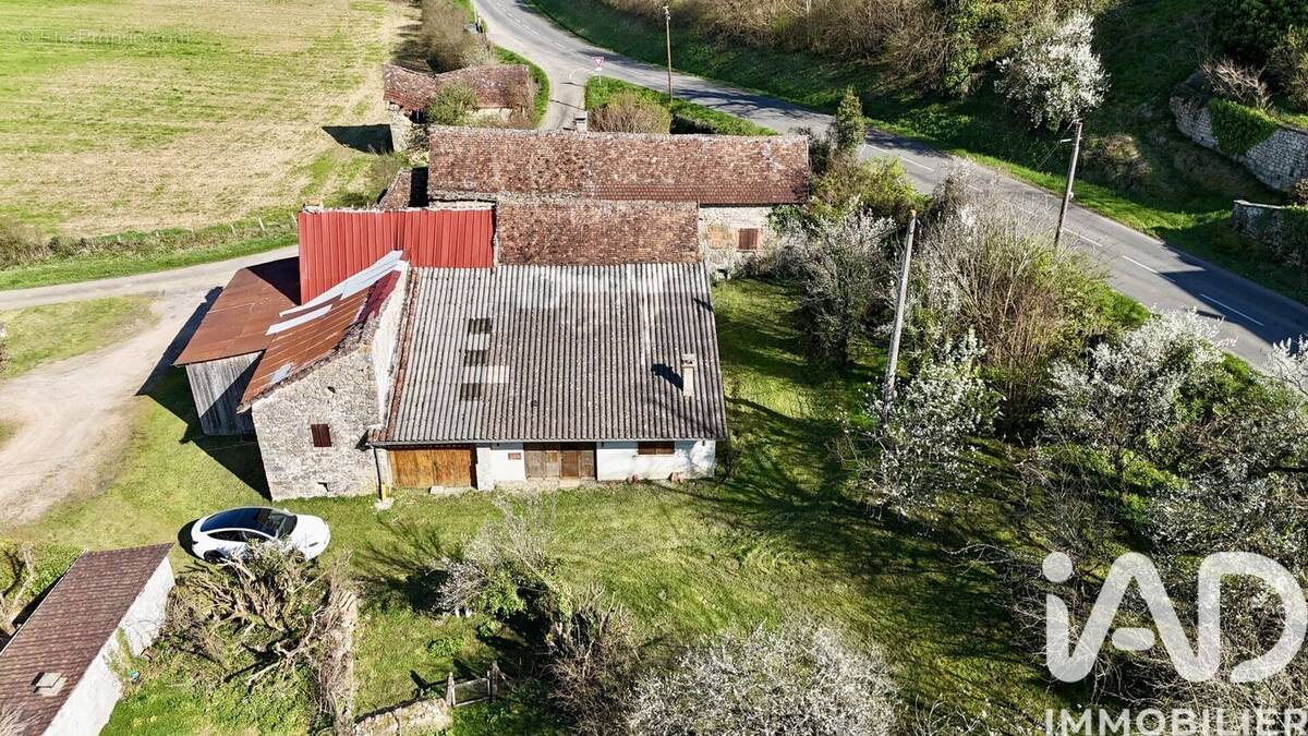 Maison 230 m² à Beduer  - photo 1