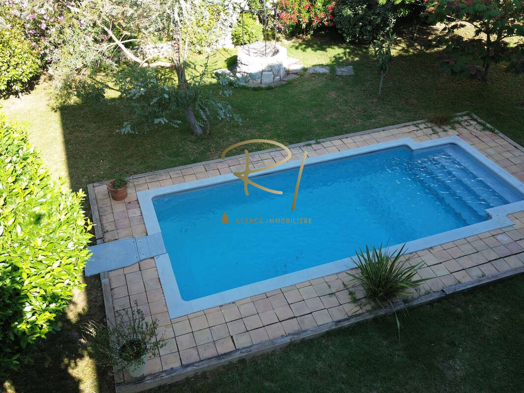 Maison à BERRIAS-ET-CASTELJAU