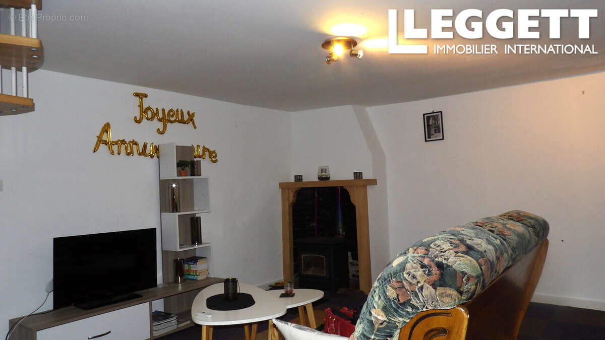 Spacieuse propriété avec dépendance/gite,  reliée par une véranda. Jardin et garage - photo 10