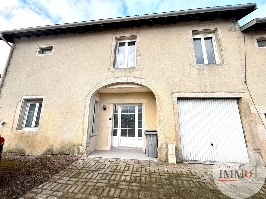 Maison à HARMONVILLE