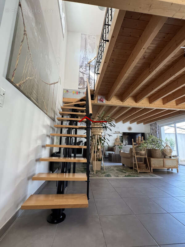 Maison à SAINT-ROMAIN-DE-BENET