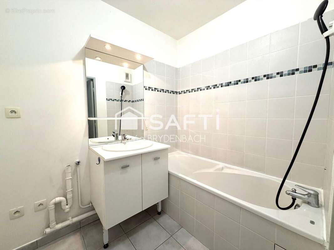 Photo 6 - Appartement à VALENCIENNES