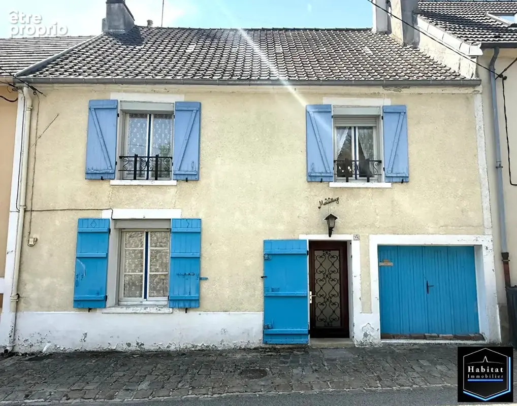 Maison à LE PLESSIS-BELLEVILLE