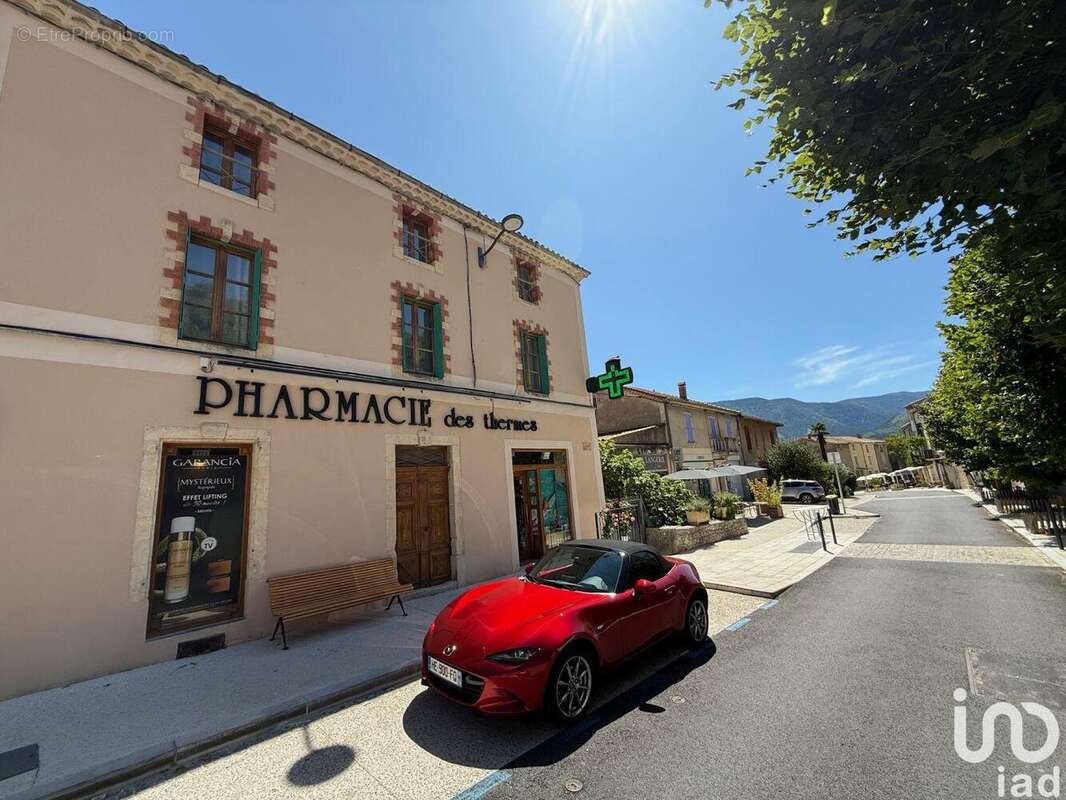 Photo 9 - Commerce à MONTBRUN-LES-BAINS