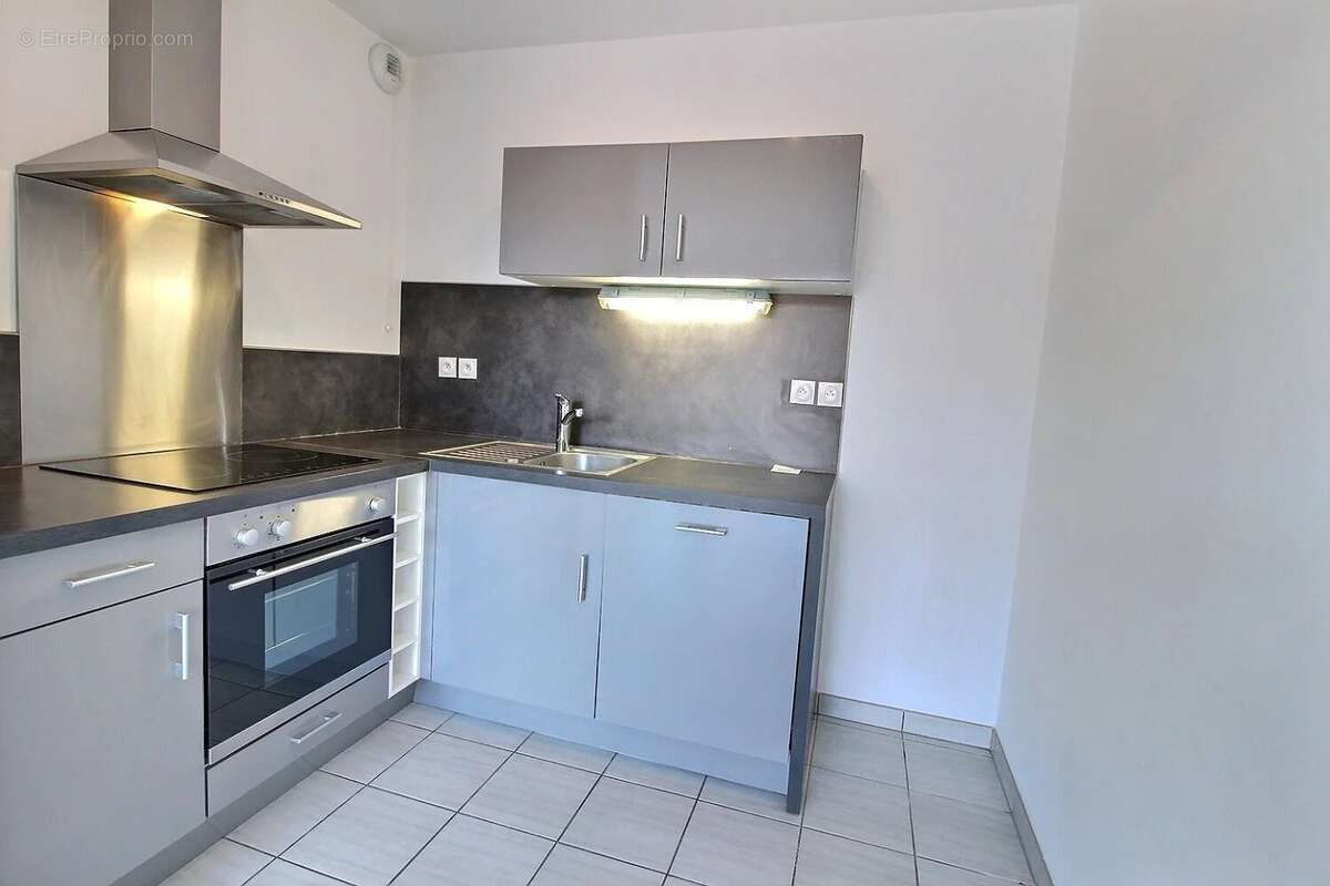 Appartement à VIRY