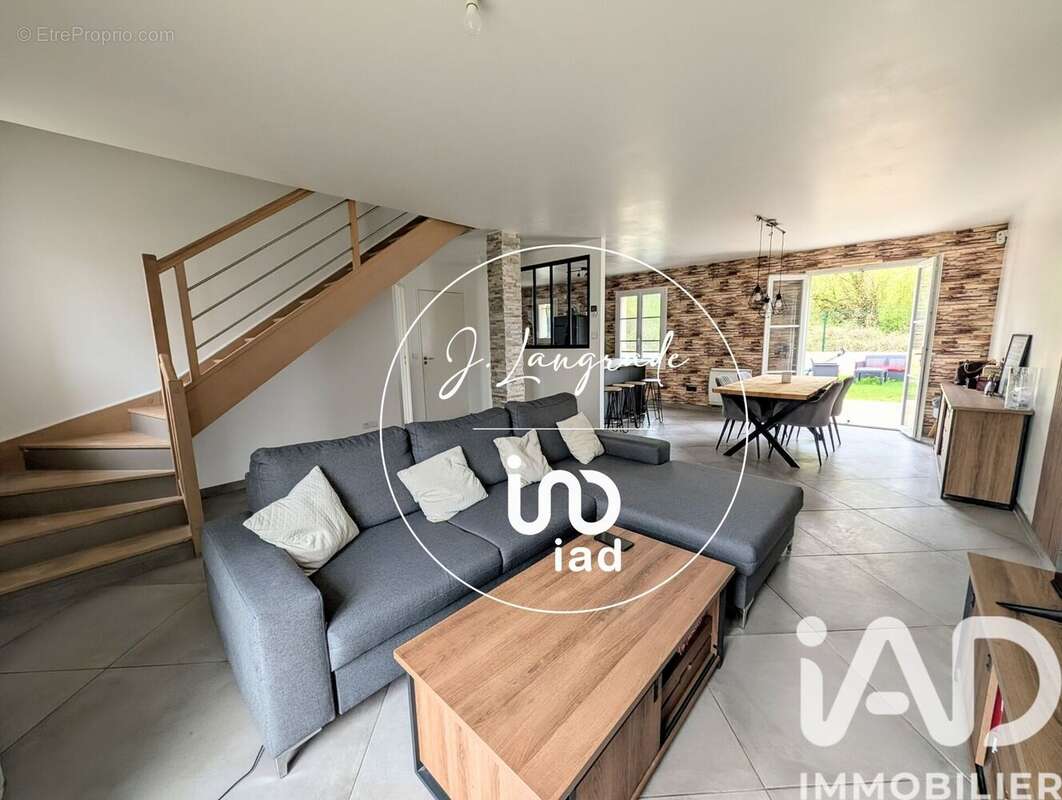 Photo 2 - Maison à NEUILLY-EN-THELLE