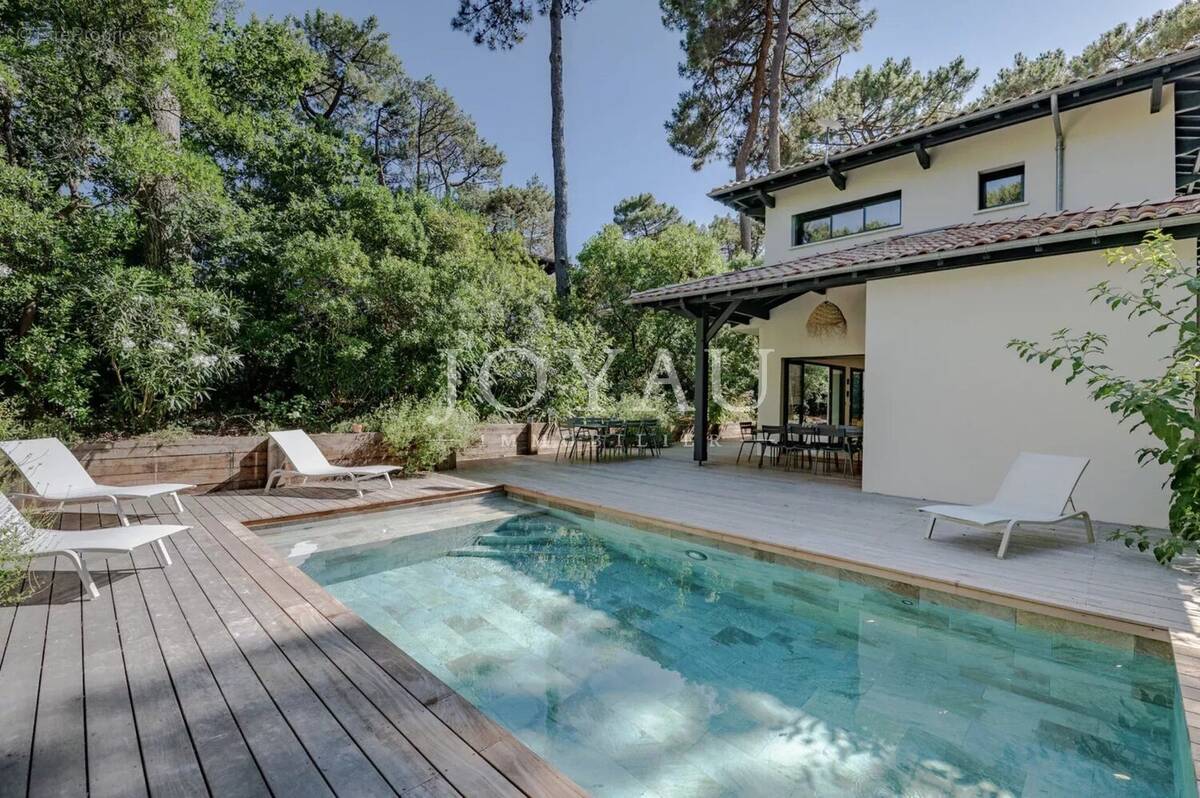 Maison à LE BOUSCAT