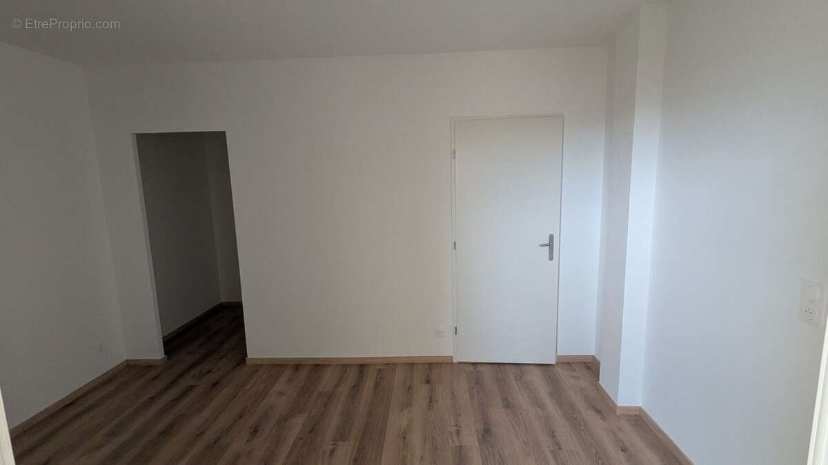 Appartement à CHENOVE