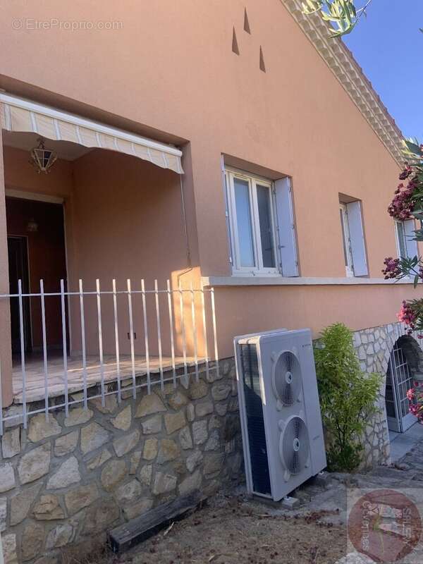 Maison de caractère avec jardin et garage - photo 5