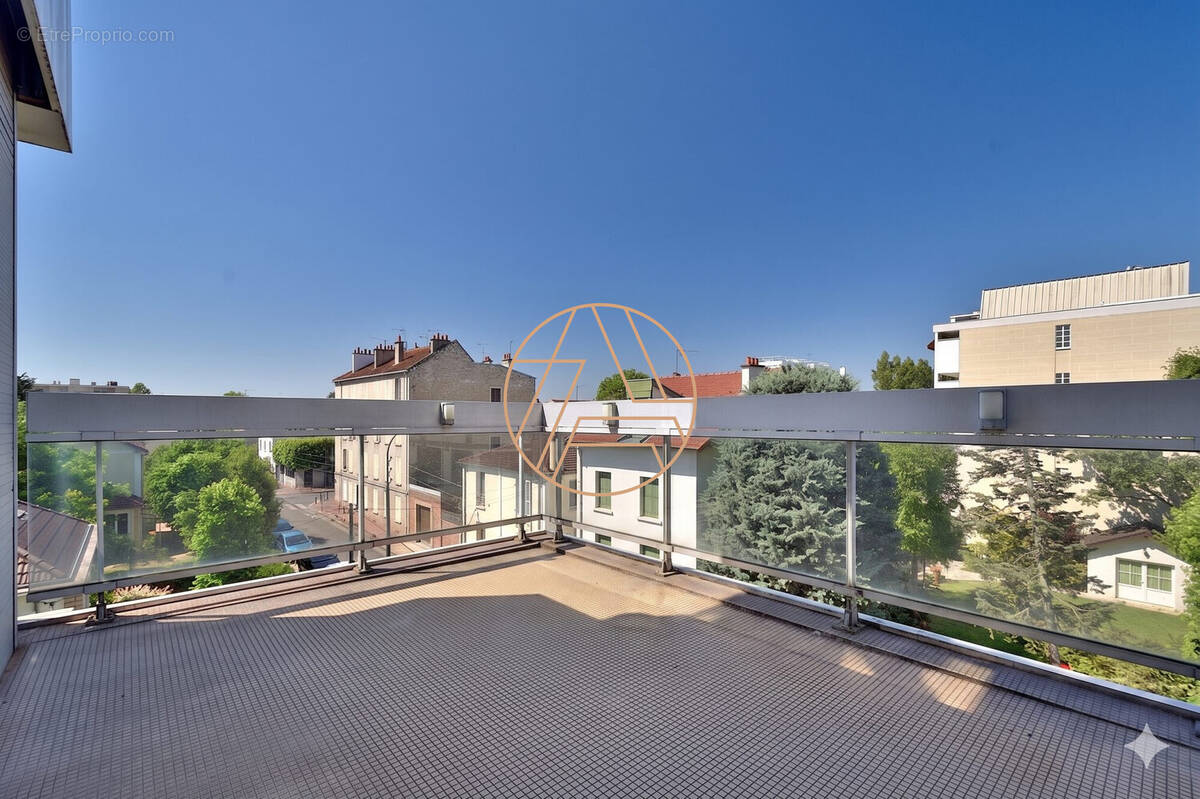 Appartement à SAINT-MAUR-DES-FOSSES