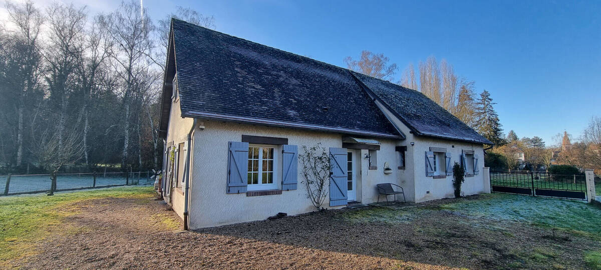 Maison à EPERNON