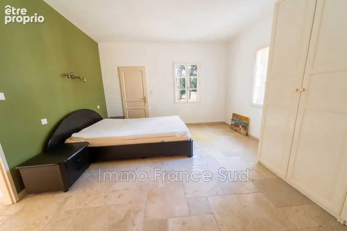 Maison 4 pièces 120 m² à vendre à Tourtour (83690) - photo 8
