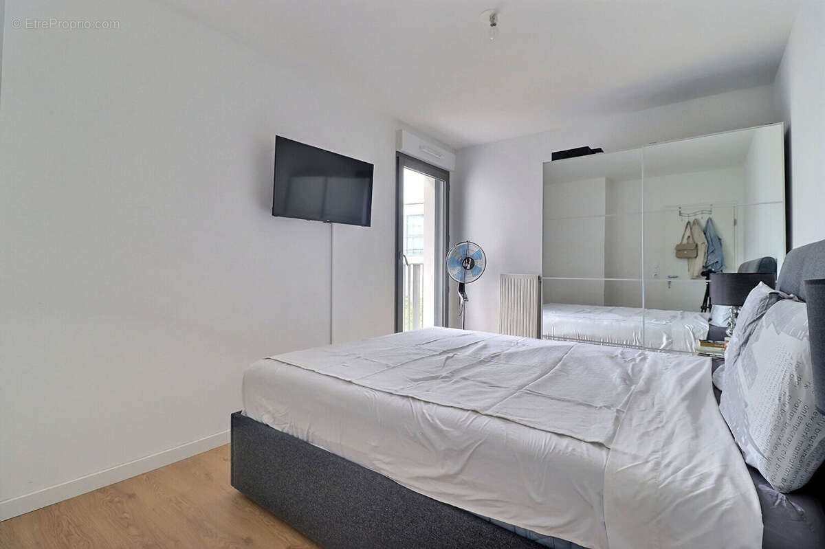 Appartement Colombes 3 pièces de 65 m² avec balcon et parking - Colombes (secteur Gare du Stade) - photo 7