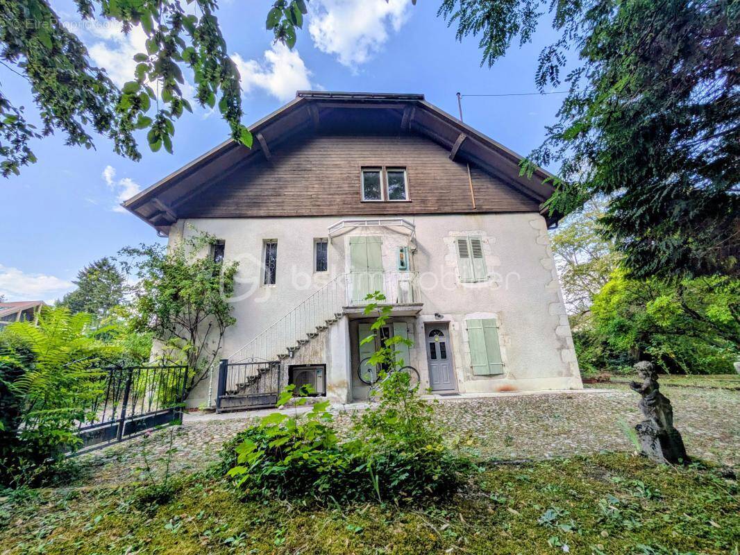 Appartement à FERNEY-VOLTAIRE