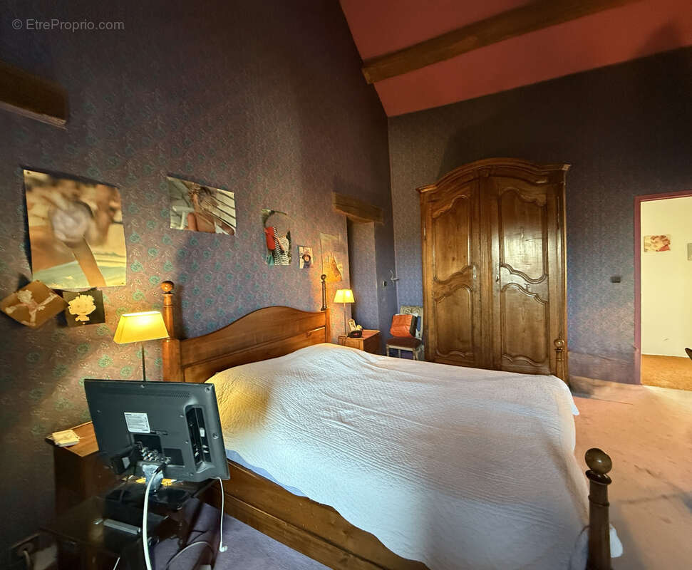 Maison à VERT-SAINT-DENIS