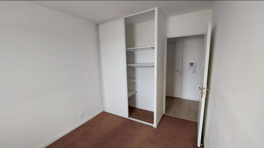 Appartement à SAINT-PIERRE-DU-PERRAY