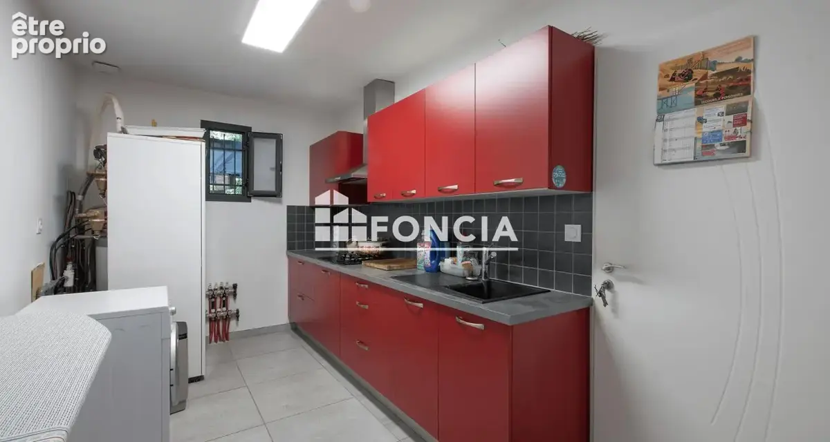 Maison moderne de 2015 188 m² avec piscine et prestations complètes - photo 10