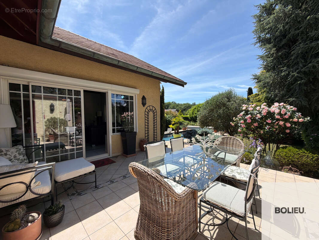 Maison à CRANVES-SALES