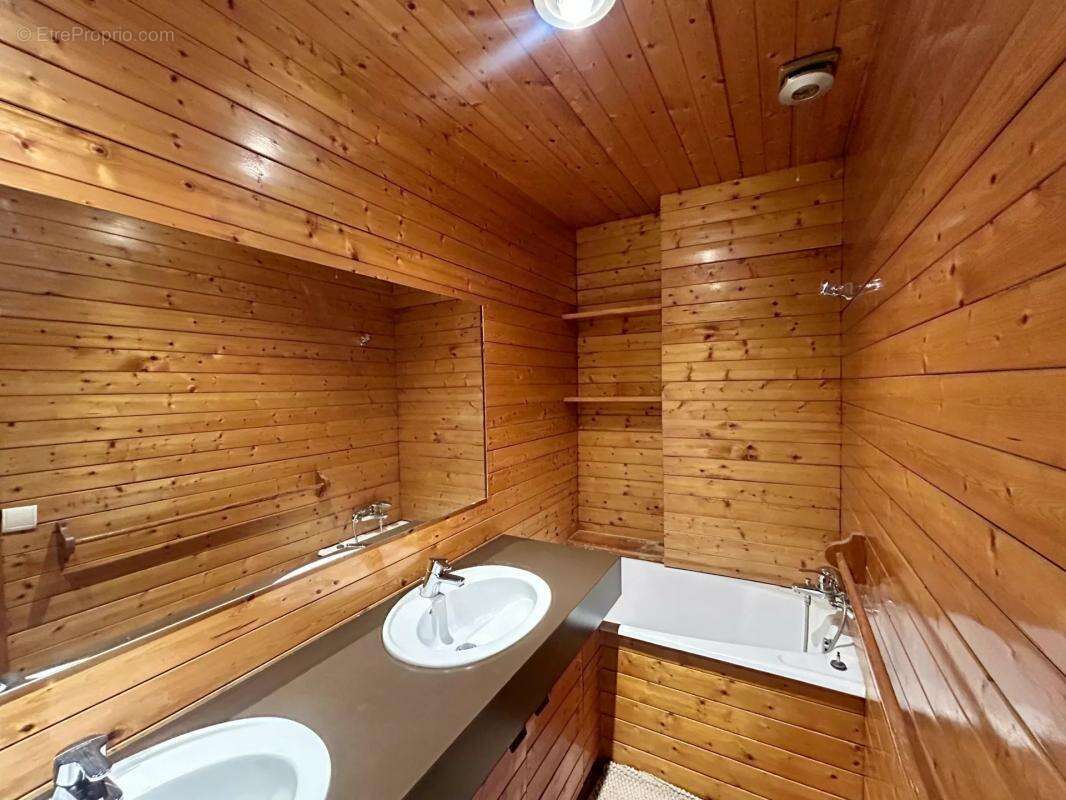 Appartement à AIX-LES-BAINS