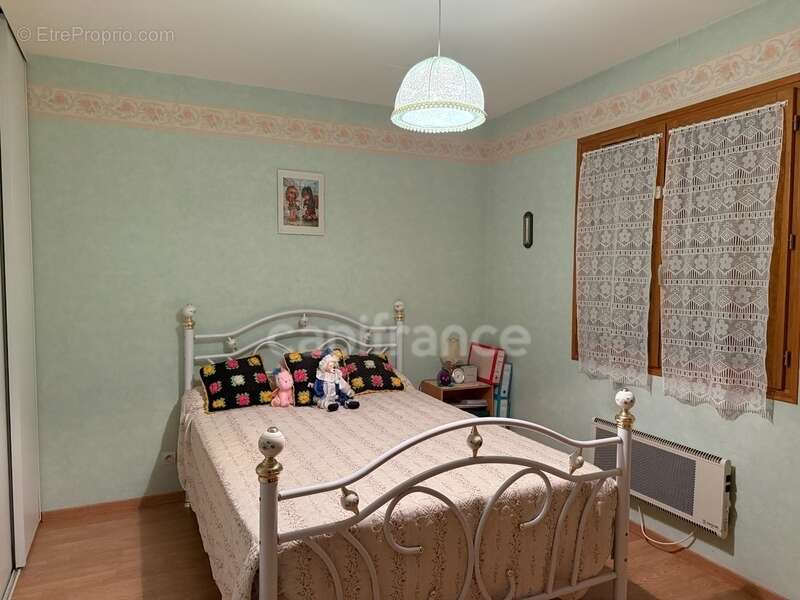 Maison à SAINT-BENIGNE