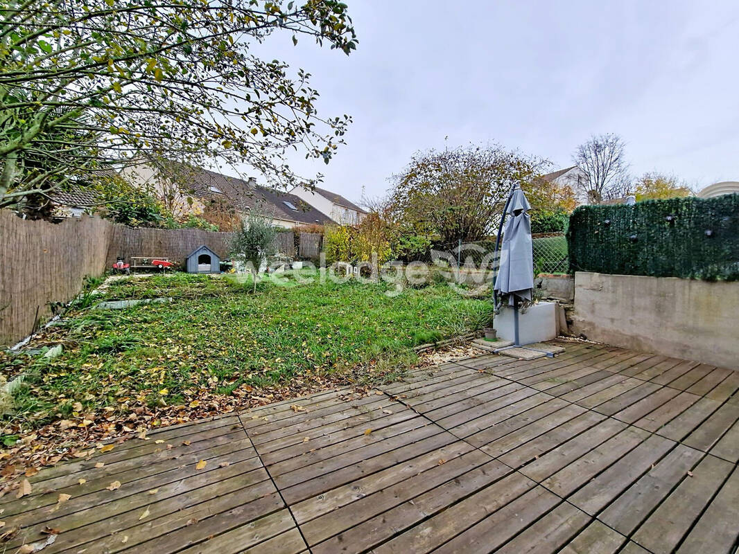 Maison à JOUY-LE-MOUTIER