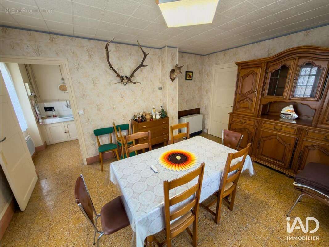Maison 70 m² à Vert-Toulon  - photo 8