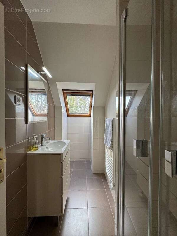 Maison à SAINT-NOM-LA-BRETECHE