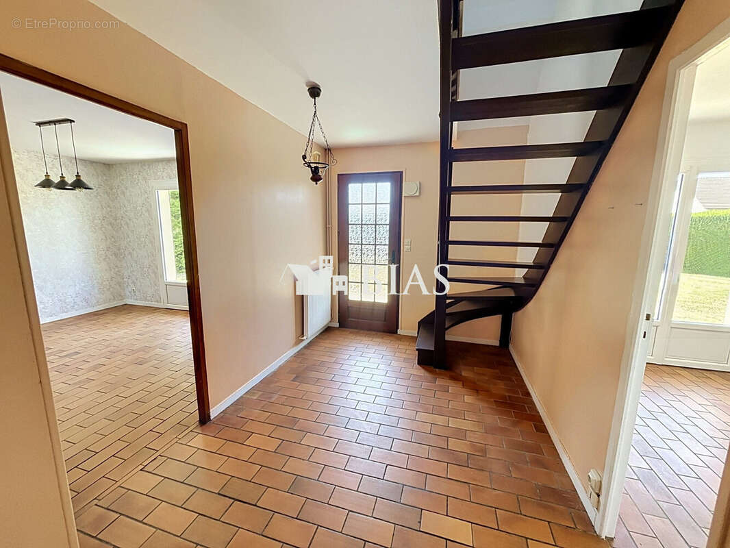 Maison 98 m² à Vandrimare  - photo 2