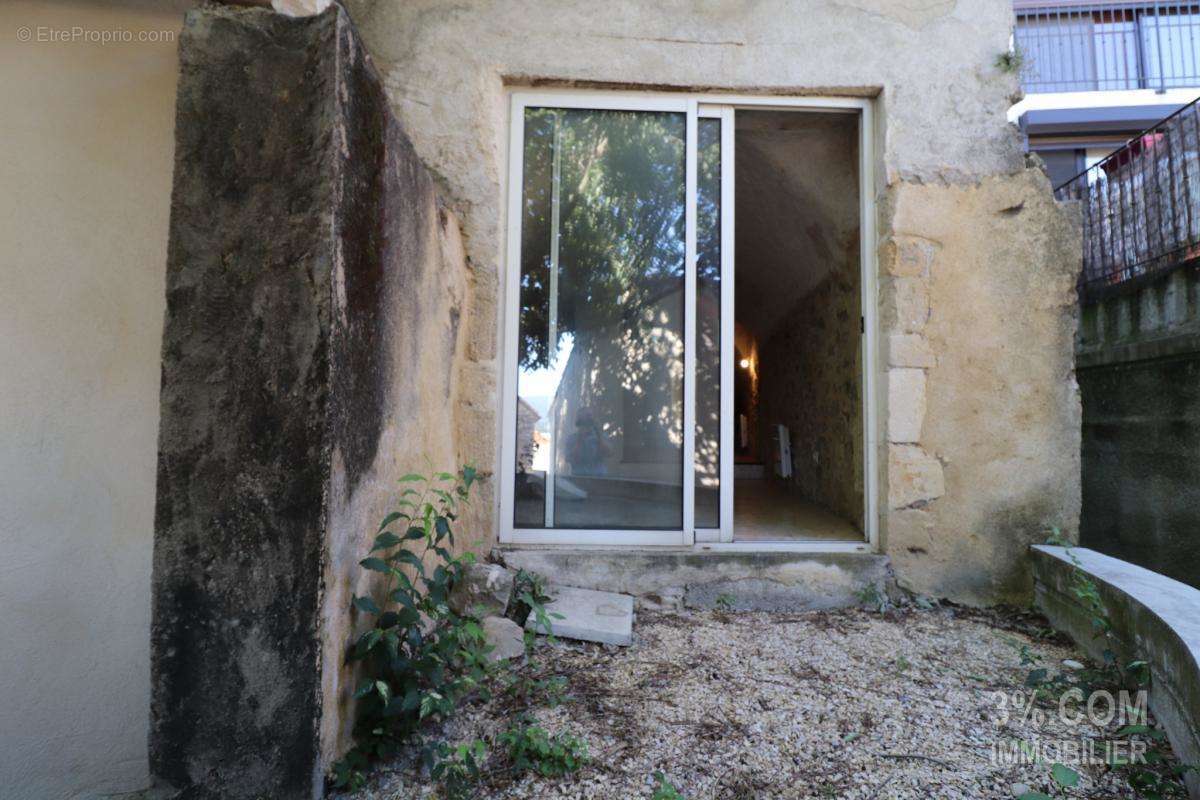 Maison à LIVRON-SUR-DROME