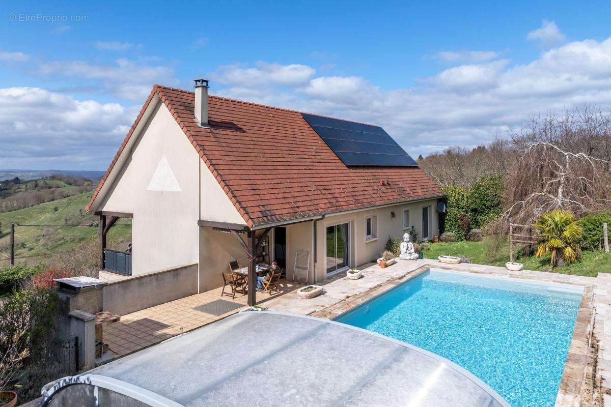 Maison à ESTAL
