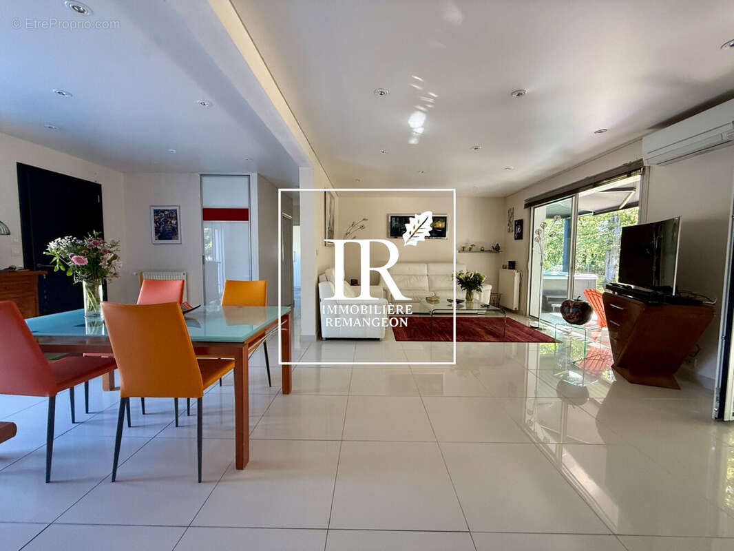 Maison 135 m² à Vierzon  - photo 8