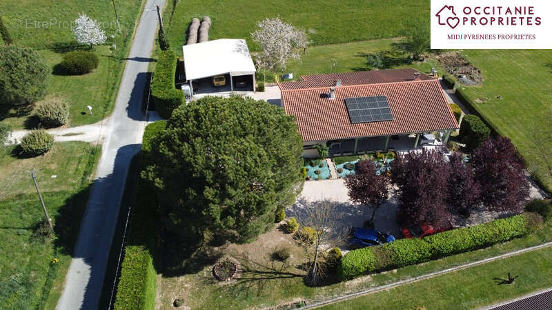 Maison à L&#039;ISLE-EN-DODON