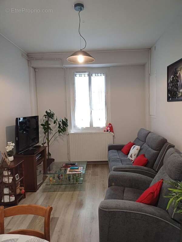 Photo 2 - Appartement à CHALAIS