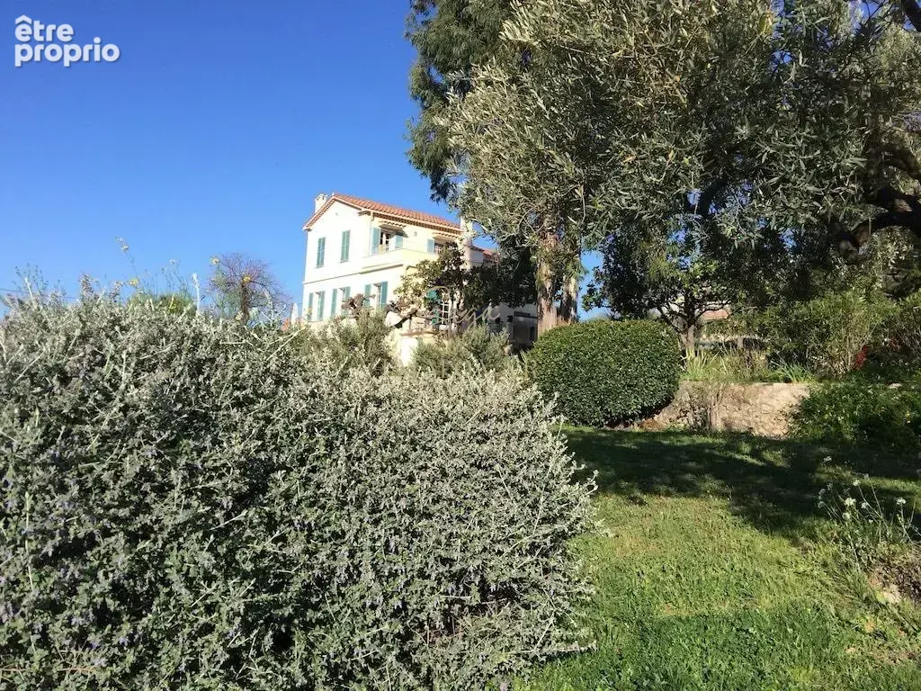 Le castellet 170 m2 6 pieces - photo 2