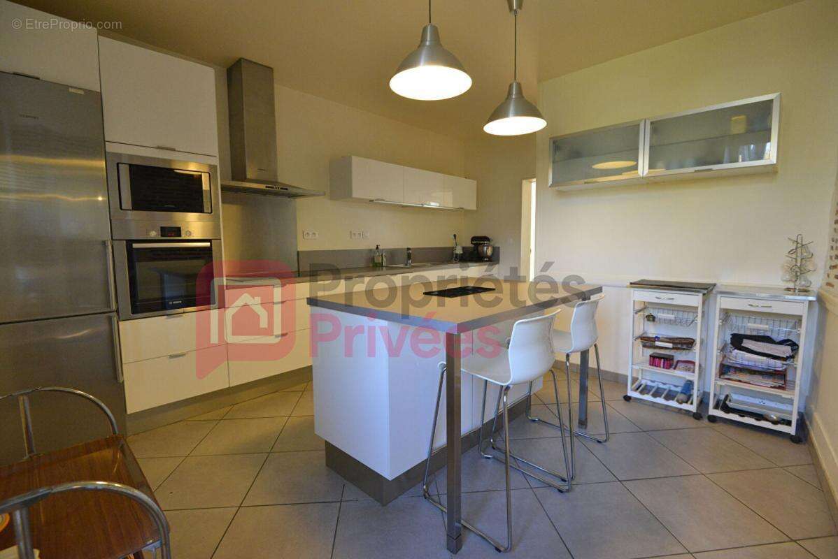 Maison à COSNE-COURS-SUR-LOIRE