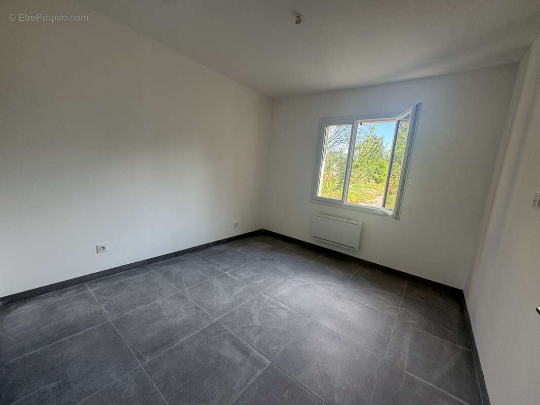 Maison de plain pieds -  secteur l'HERMITERIE à COUZEIX - photo 9