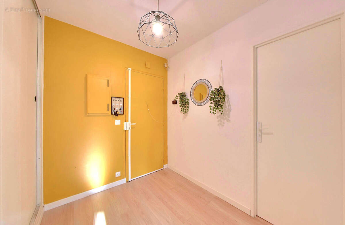 Appartement à ROISSY-EN-BRIE