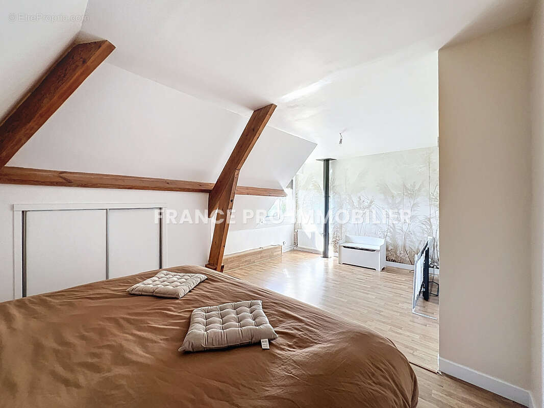 Maison à QUERQUEVILLE