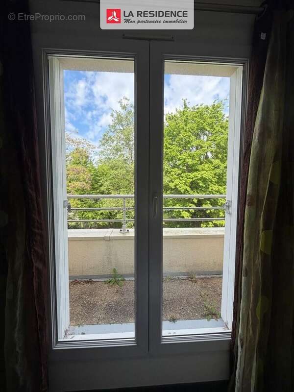 Appartement 74 m² à Elancourt  - photo 5