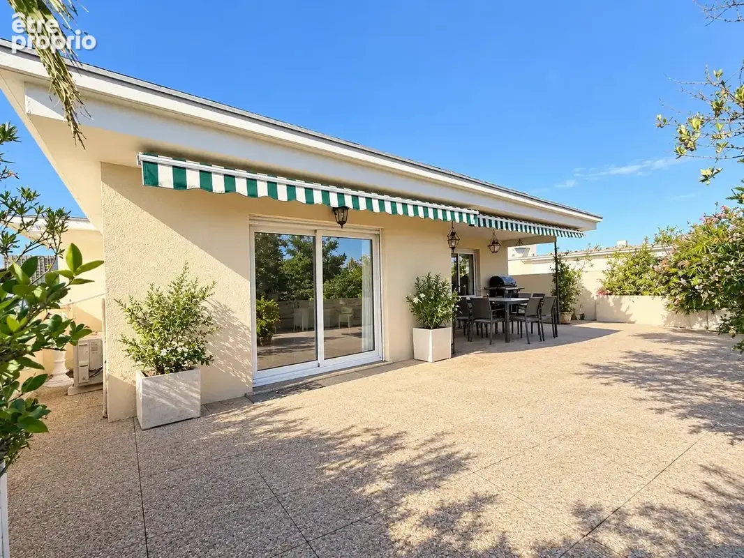 Appartement à NIMES