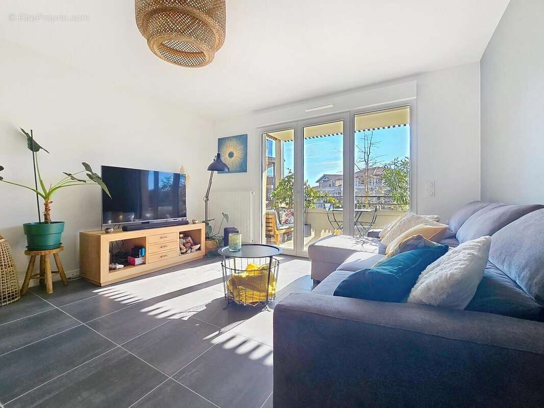 Photo 2 - Appartement à MARTIGNAS-SUR-JALLE