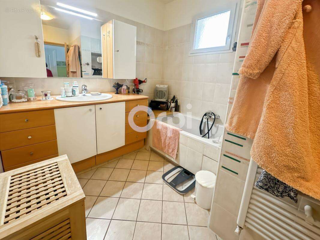 BOUYON Maison 180m² Vue Dégagée Terrain 1.500m² - photo 14