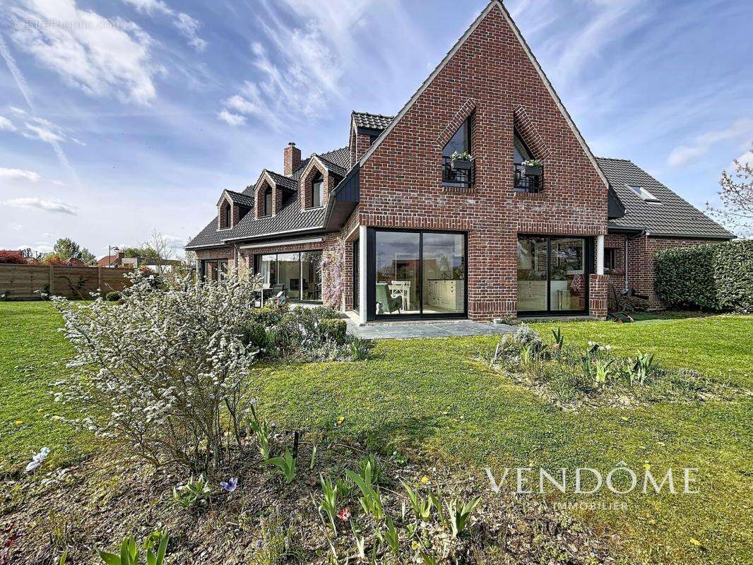 Maison à MERIGNIES