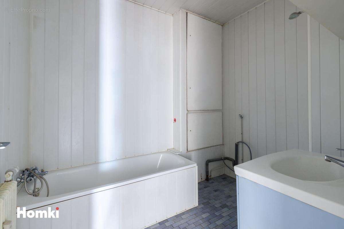 Appartement T3 de 74 m² à Lyon 69006, Rue de la Gaité - photo 7