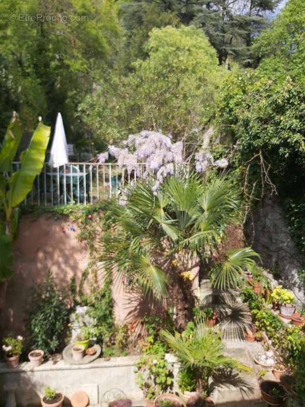 Maison à vendre à GOULT avec une terrasse et un jardin - photo 2