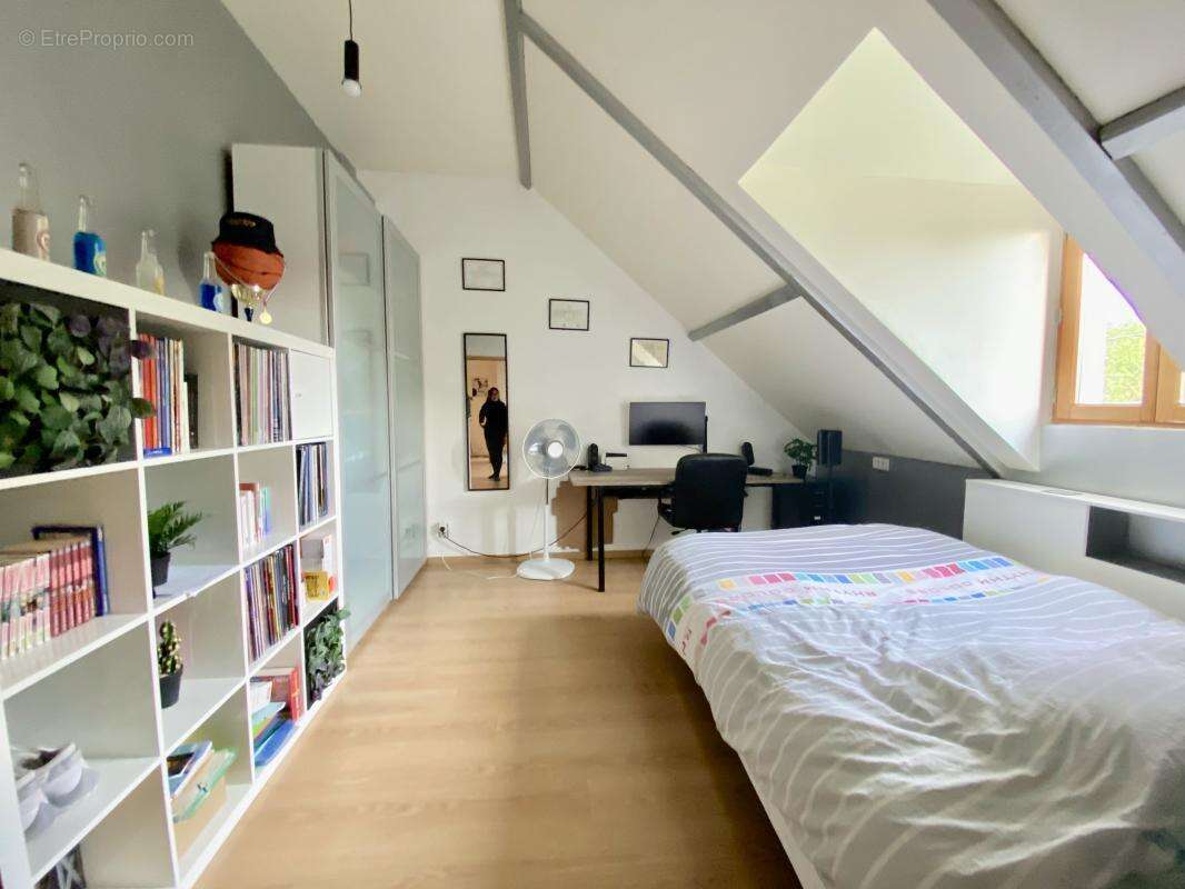 Maison à AUVERS-SUR-OISE